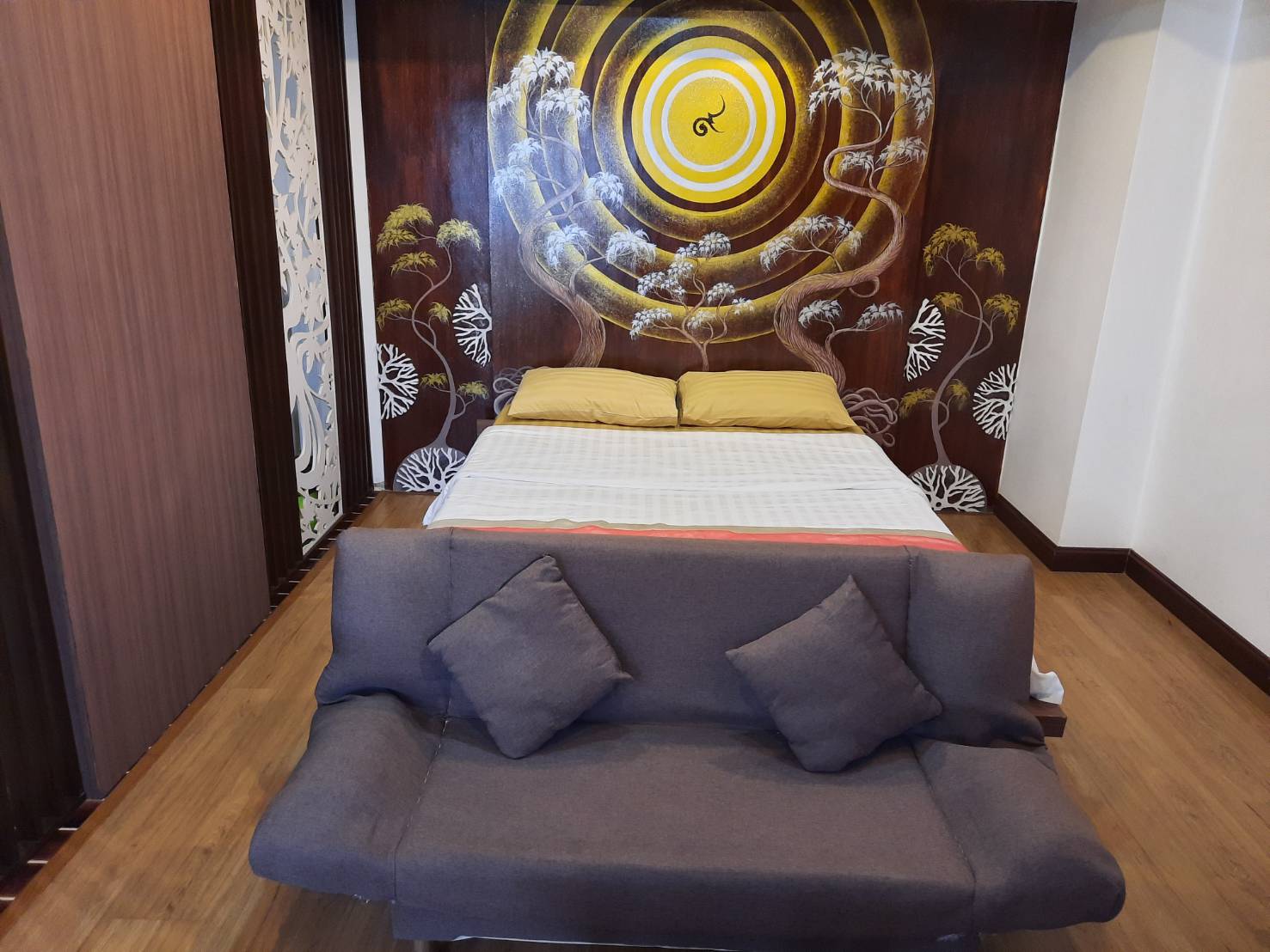 ห้องดีลักซ์ คอนเนอร์ C-716 (Deluxe Corner)