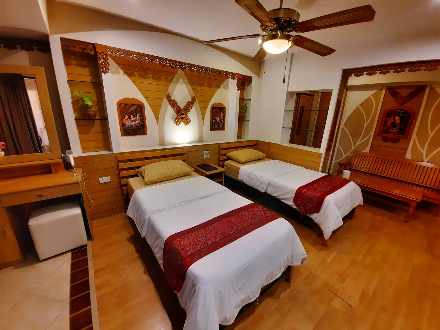 ห้องมาตรฐาน C715 (Deluxe)