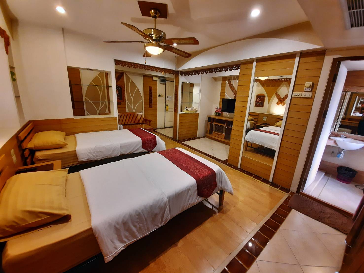 ห้องมาตรฐาน C715 (Deluxe)