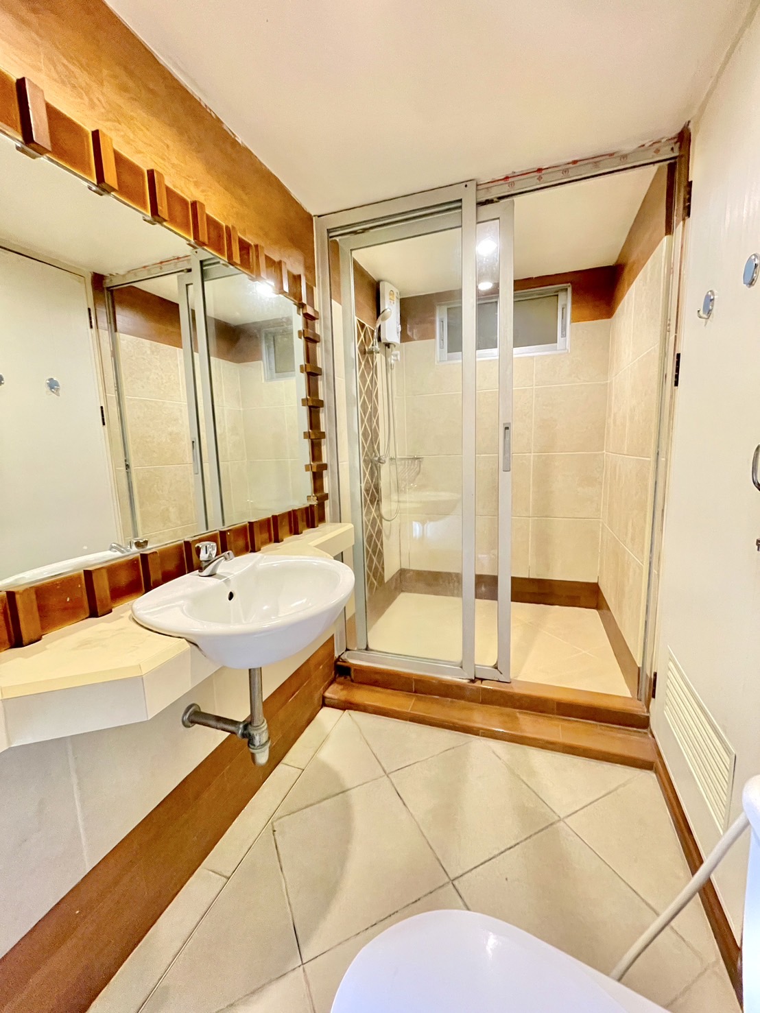 ห้องC-720 (Connecting)